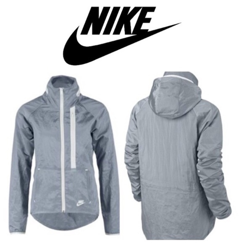 Nike Tech Aeroshield Moto Cape